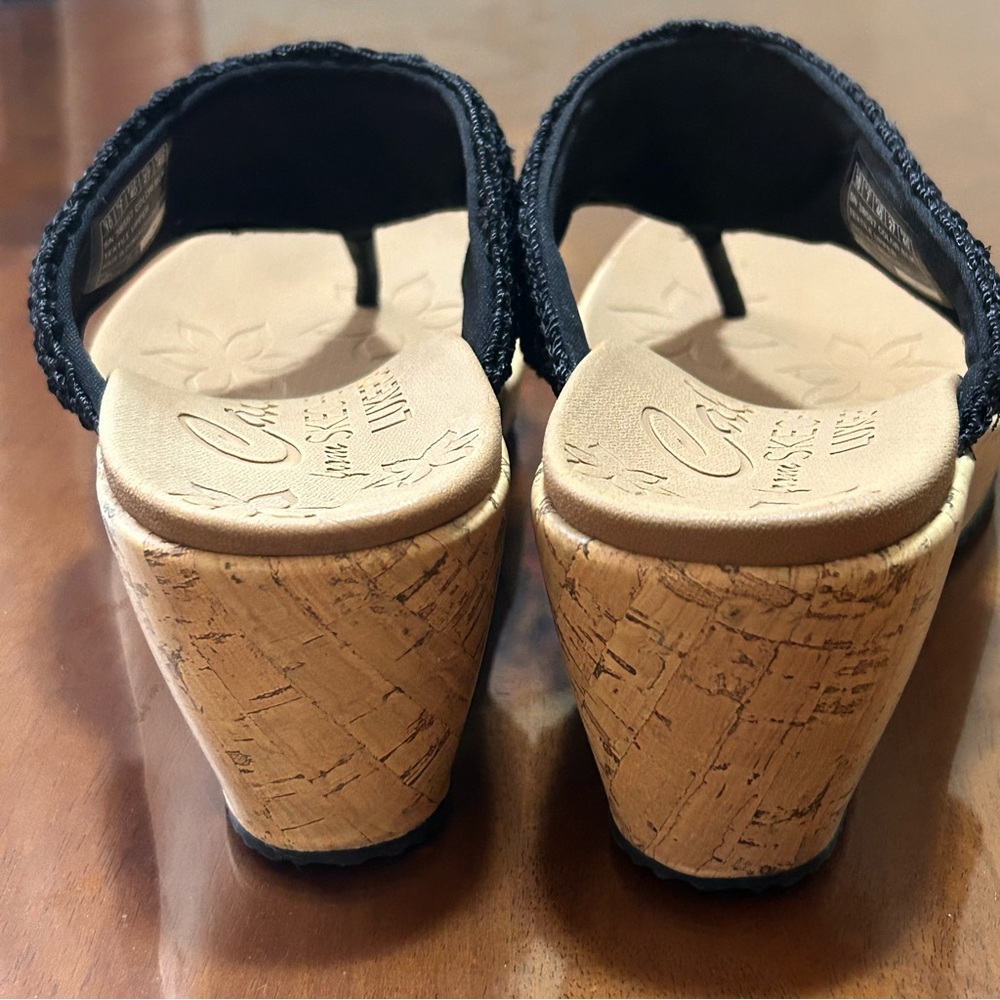 Skechers Luxe Foam Women's Sz 10 Black Crochet Slip On Slide Wedge Sandals EUC - Picture 4 of 9